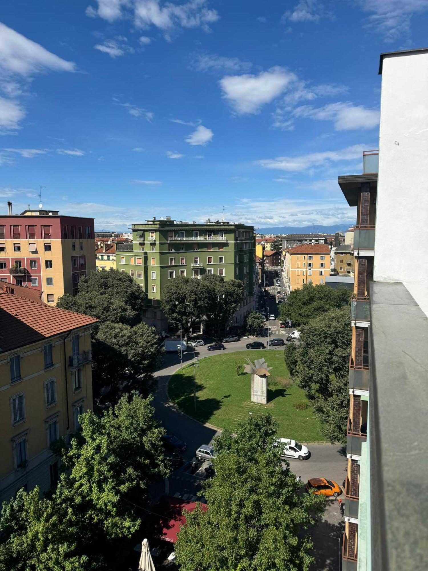 Appartamento Isola- Attico Con Balcone Milão Exterior foto