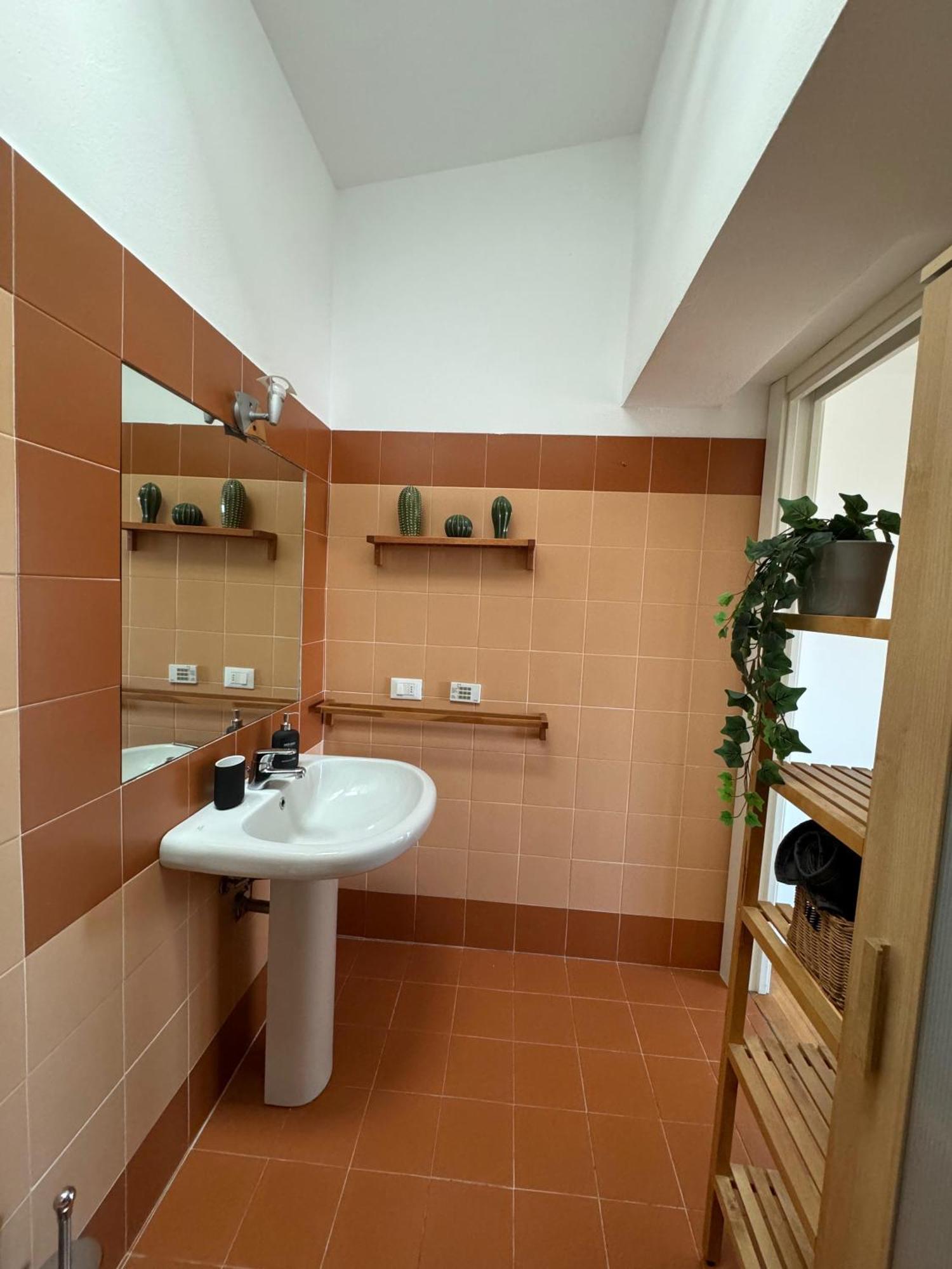 Appartamento Isola- Attico Con Balcone Milão Exterior foto